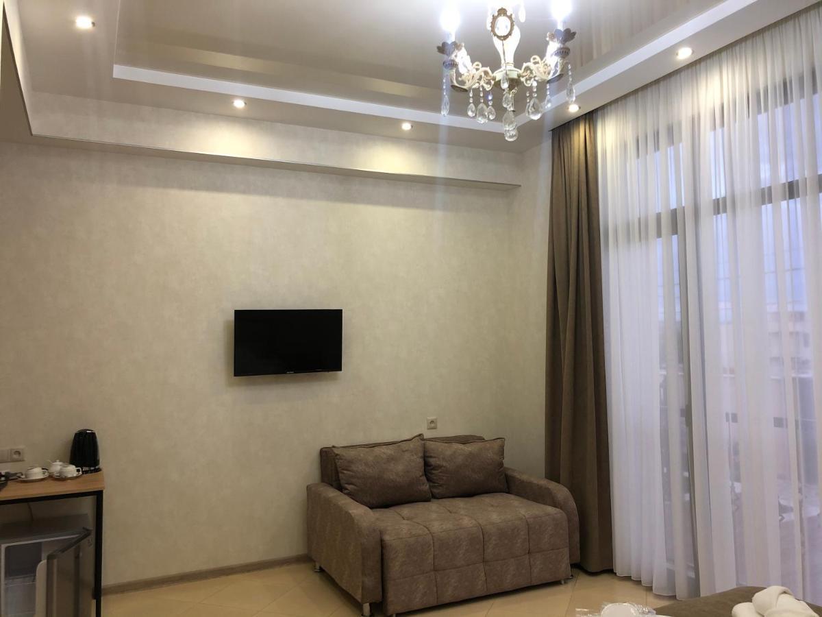 Tbilisi Sea Hotel Bagian luar foto